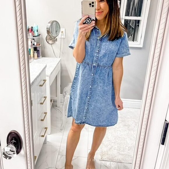 Women's Short Sleeve Button Down Flowy Tiered Babydoll Denim Dress - Picture 2 of 7